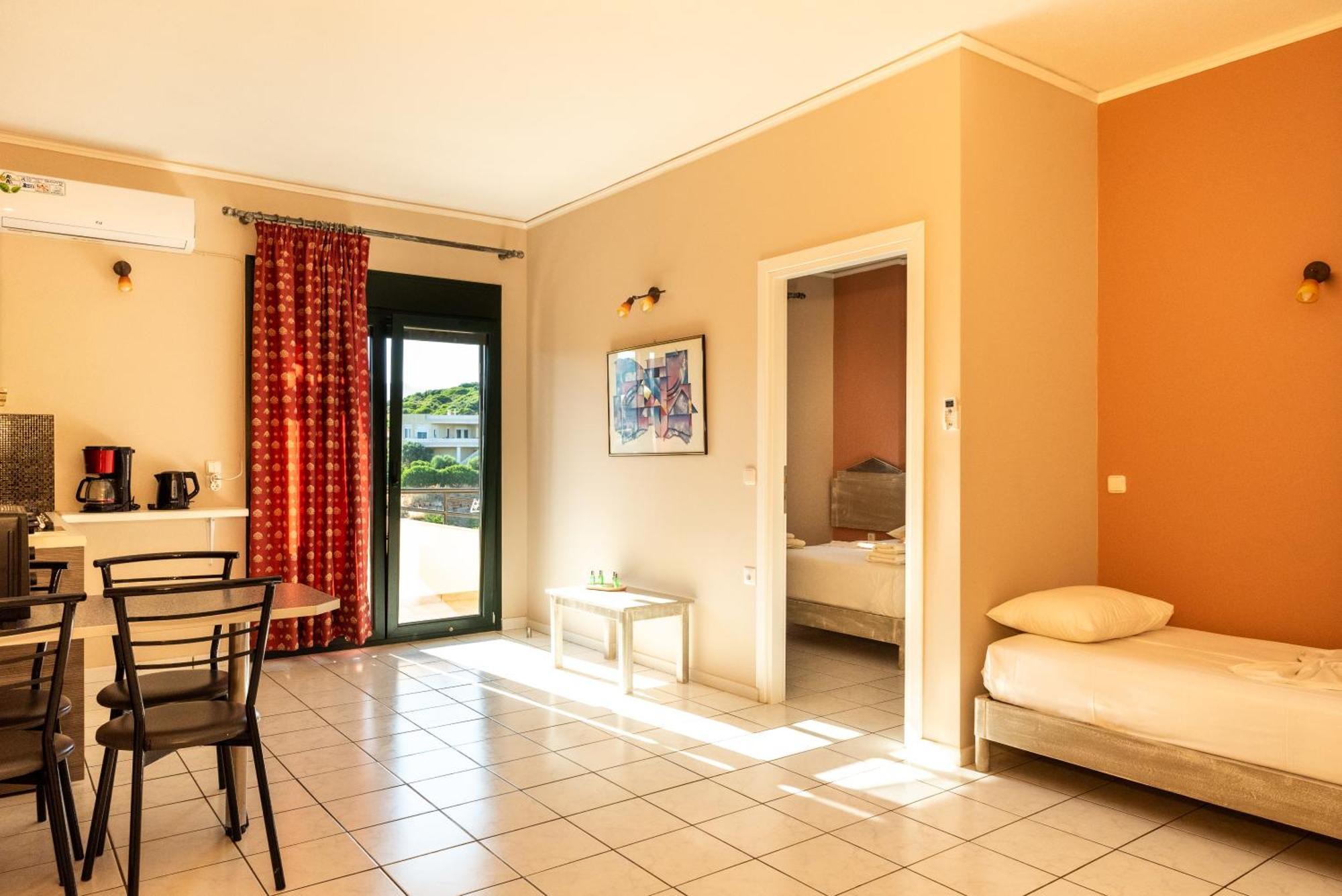 Sun Village Hotel Apartments Megás Limniónas Pokój zdjęcie