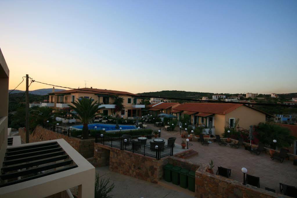 Sun Village Hotel Apartments Megás Limniónas Zewnętrze zdjęcie