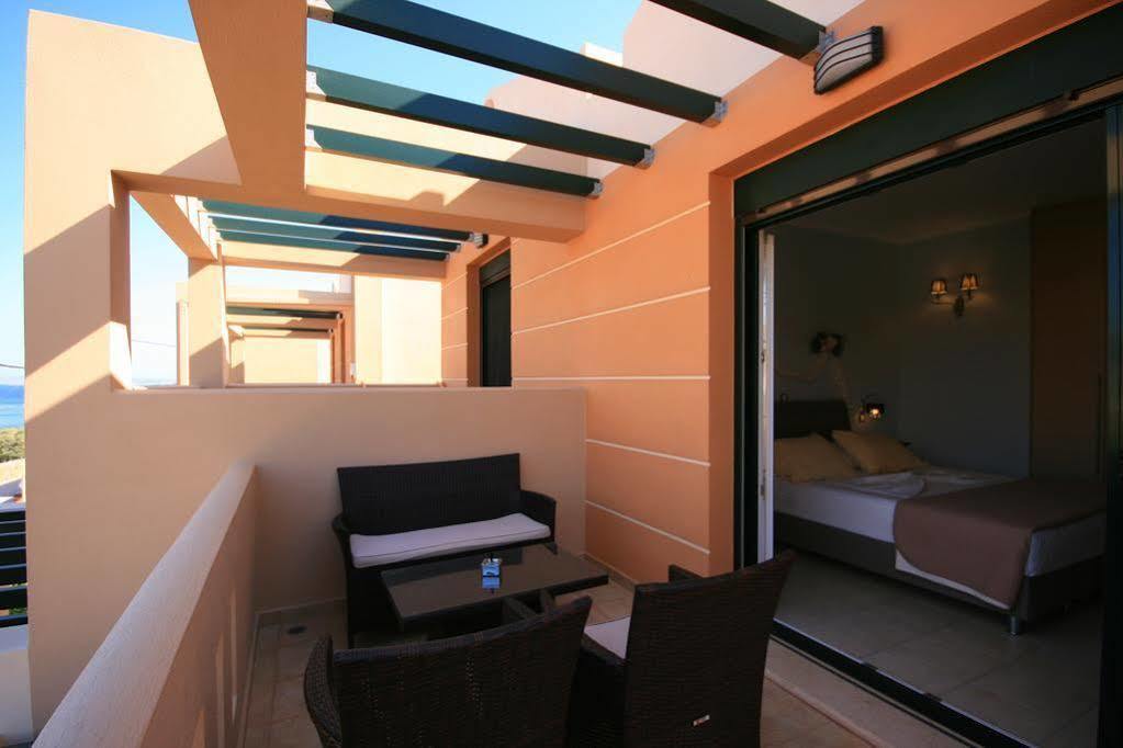 Sun Village Hotel Apartments Megás Limniónas Zewnętrze zdjęcie
