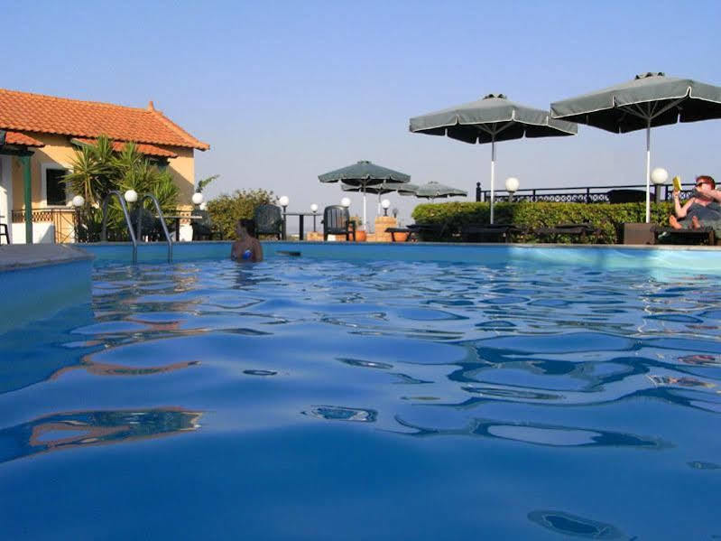 Sun Village Hotel Apartments Megás Limniónas Zewnętrze zdjęcie