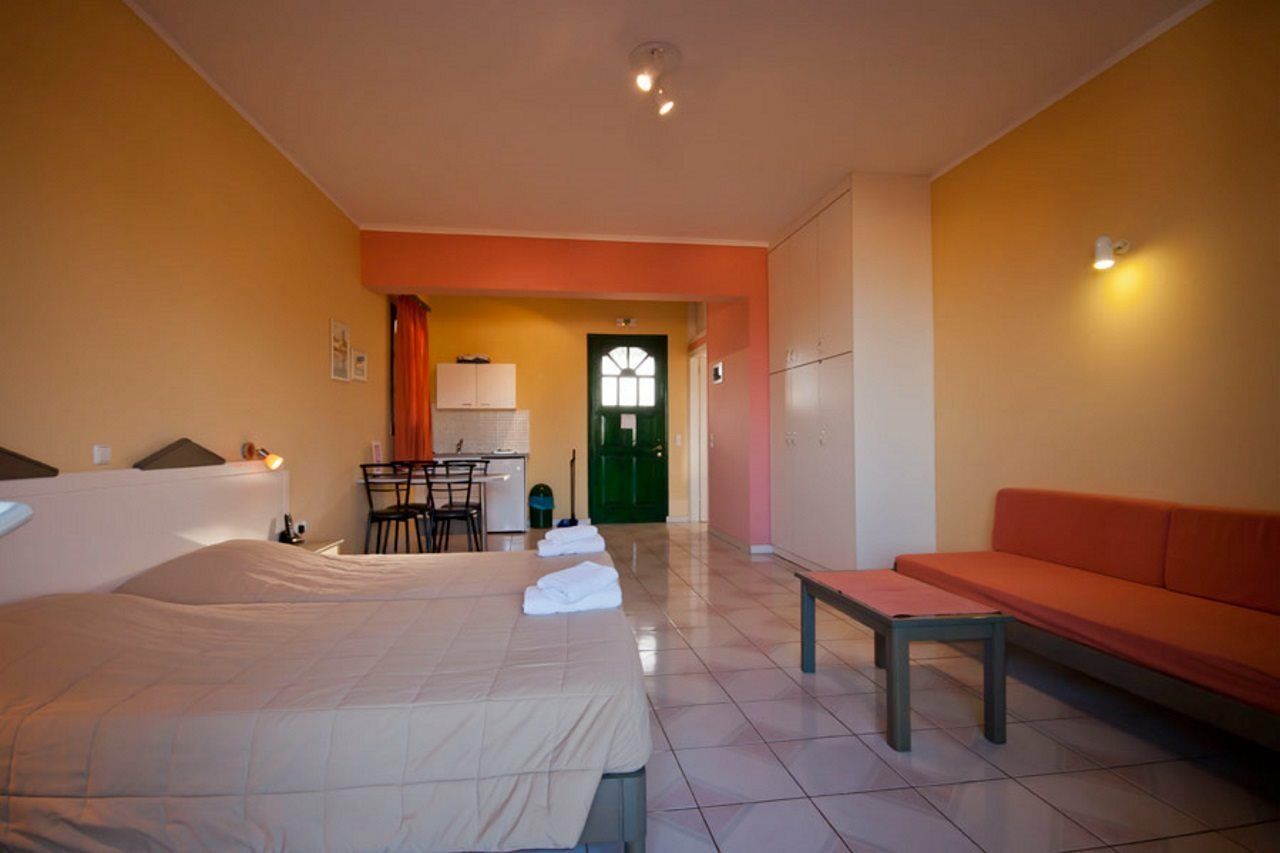Sun Village Hotel Apartments Megás Limniónas Zewnętrze zdjęcie