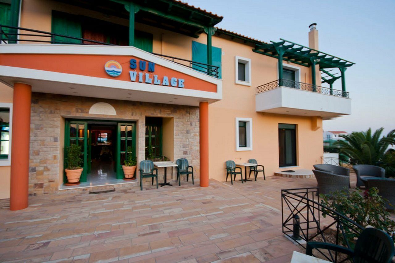 Sun Village Hotel Apartments Megás Limniónas Zewnętrze zdjęcie